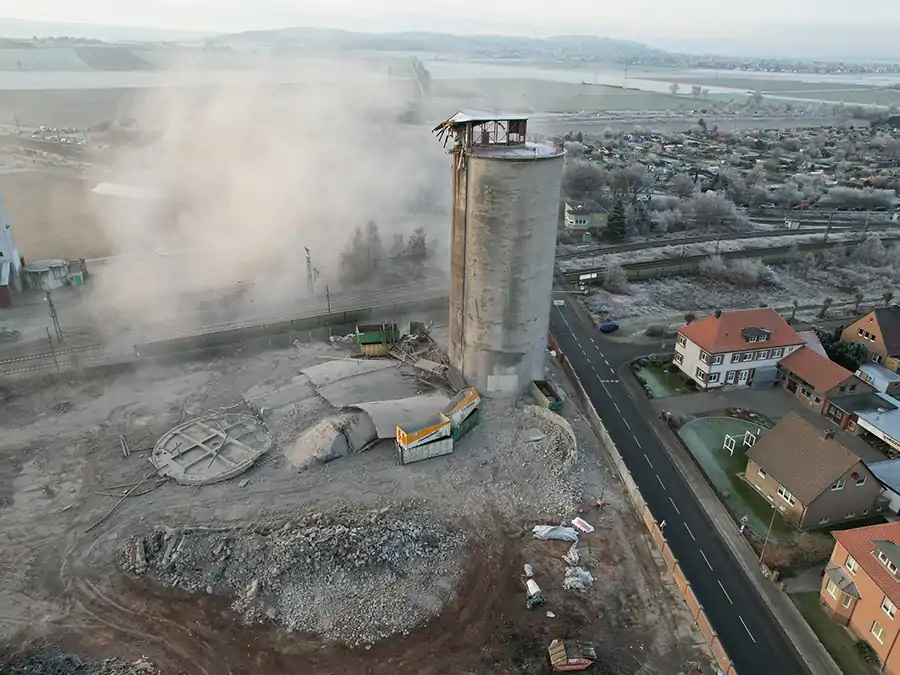 Sprengung von Silos - A&S Betondemontage GmbH