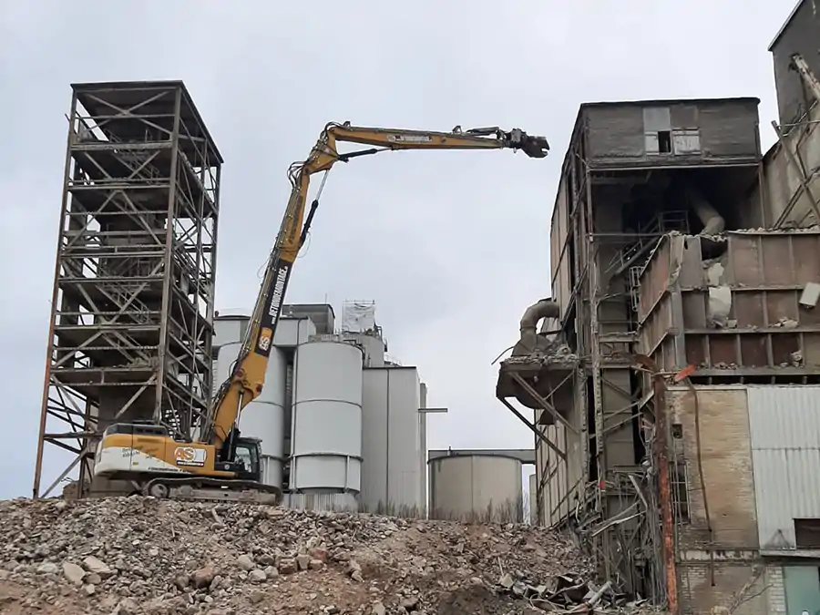 Abbruch mit Sprengung - A&S Betondemontage GmbH